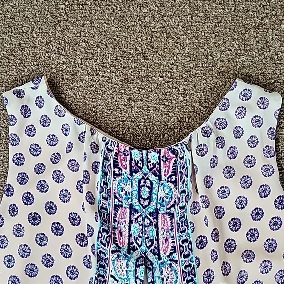 Top - Picture 9 of 15